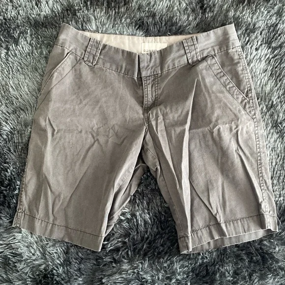Old Navy dark grey shorts - Picture 1 of 17